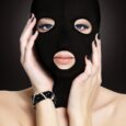 OUCH! – Subversie Masker voor Gezichts Bedekking met Open Mond en Ogen Licht Transparant – Zwart
